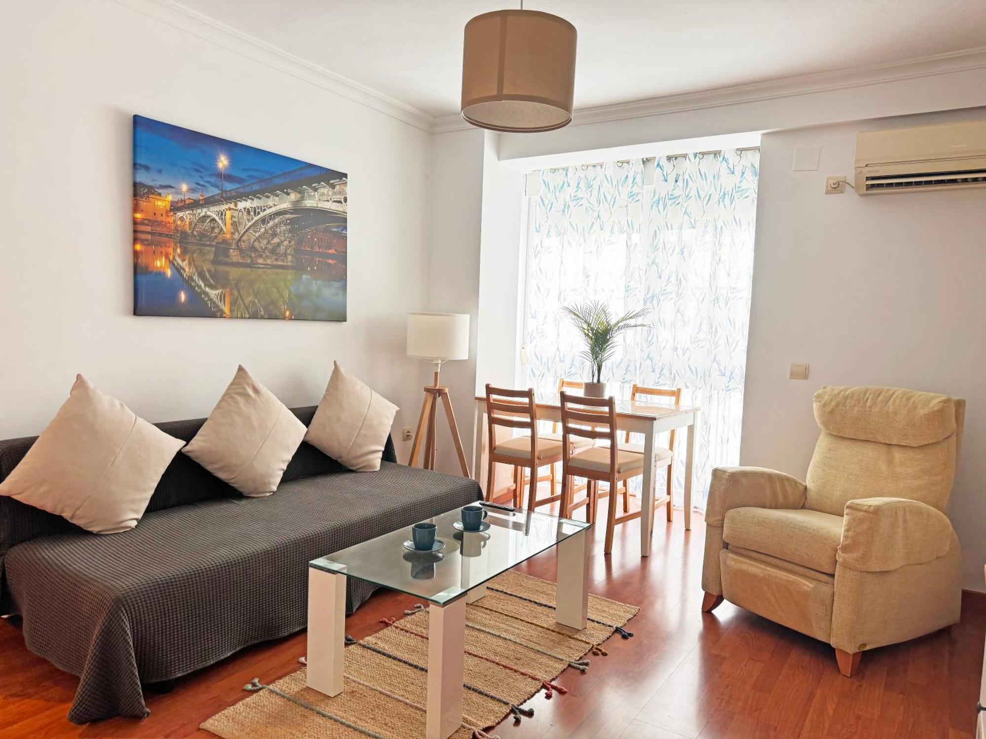 Ferienwohnung Triana Luxury Numancia Sevilla Exterior foto