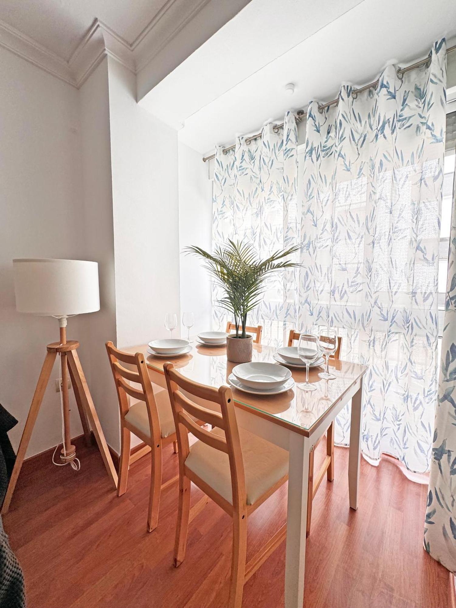 Ferienwohnung Triana Luxury Numancia Sevilla Exterior foto