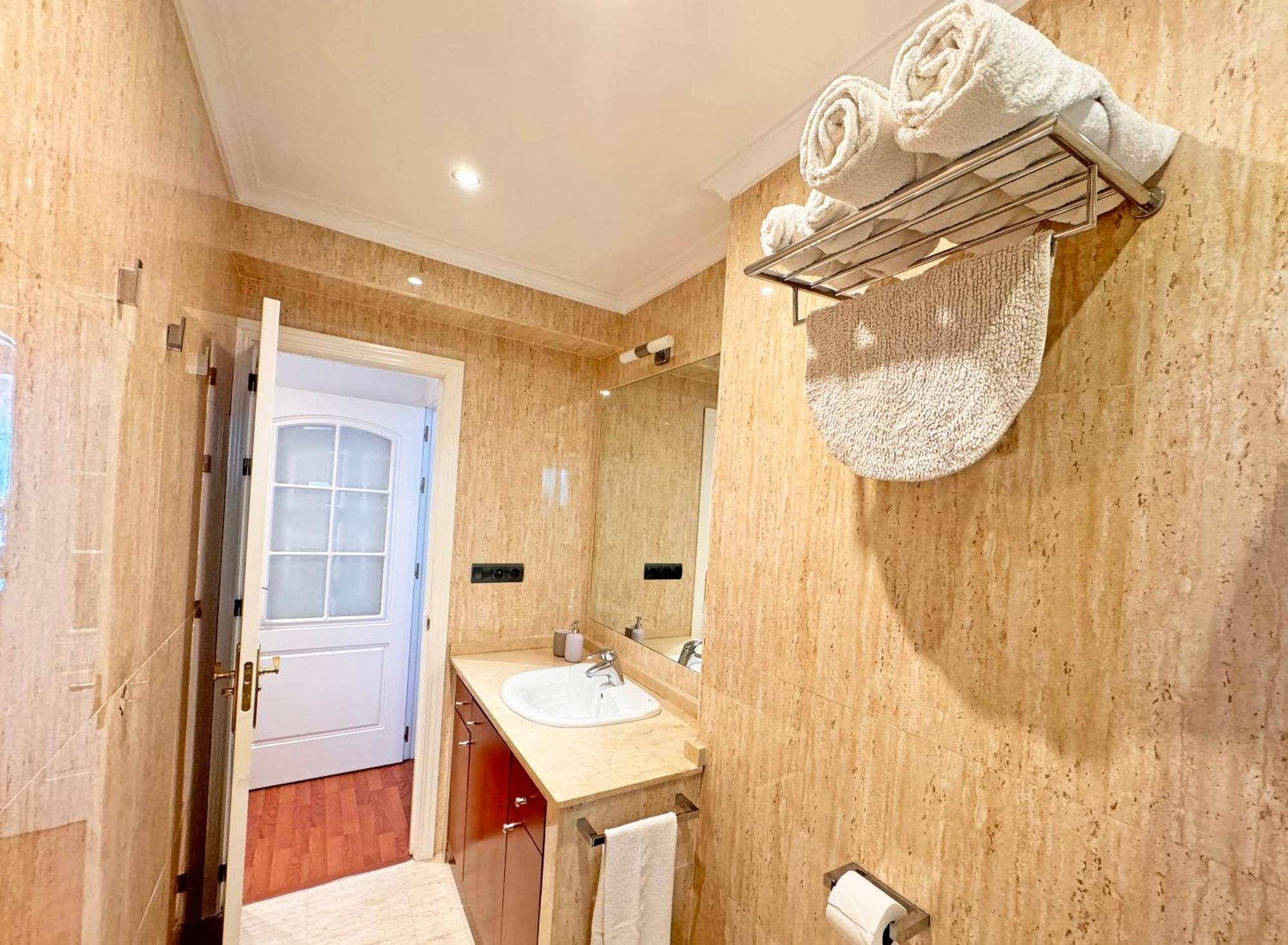 Ferienwohnung Triana Luxury Numancia Sevilla Exterior foto